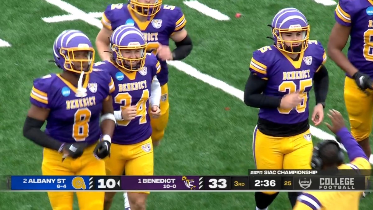 Benedict leads 3